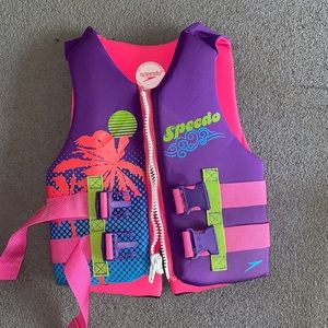 Speedo pool float